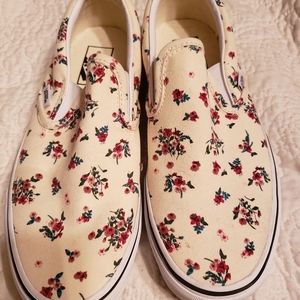 Vans size 9W 7.5M New, never worn
